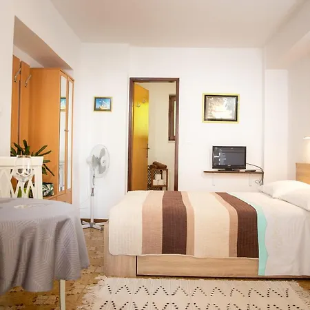 Apartment Luka *